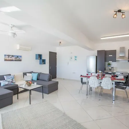 Elmar Apartment *